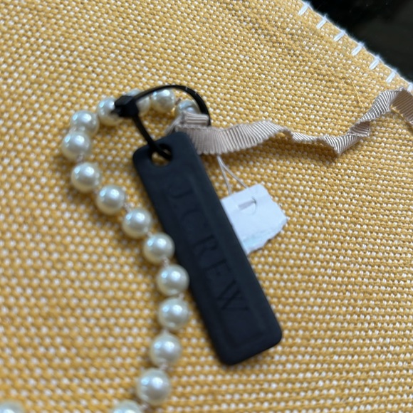 J.Crew strand of Pearls with ribbon tie. - Picture 5 of 5